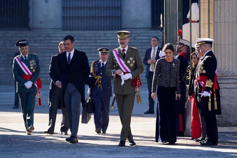Los Reyes de España, Felipe VI y doña Letizia, presidieron la tradicional Pascua Militar junto a los ministros de Defensa y del Interior, Margarita Robles y Fernando Grande-Marlaska