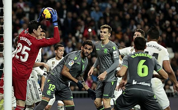 Willian José celebra su gol de penalti. 