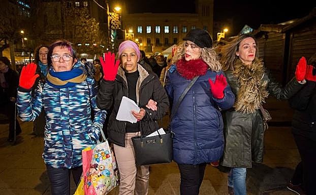 Asistentes a la manifestación de Pamplona.