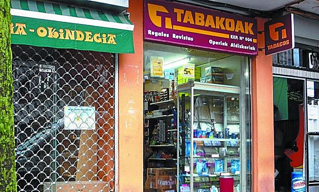 El estanco situado en la calle Errenteria del distrito pasaitarra de Trintxerpe. 