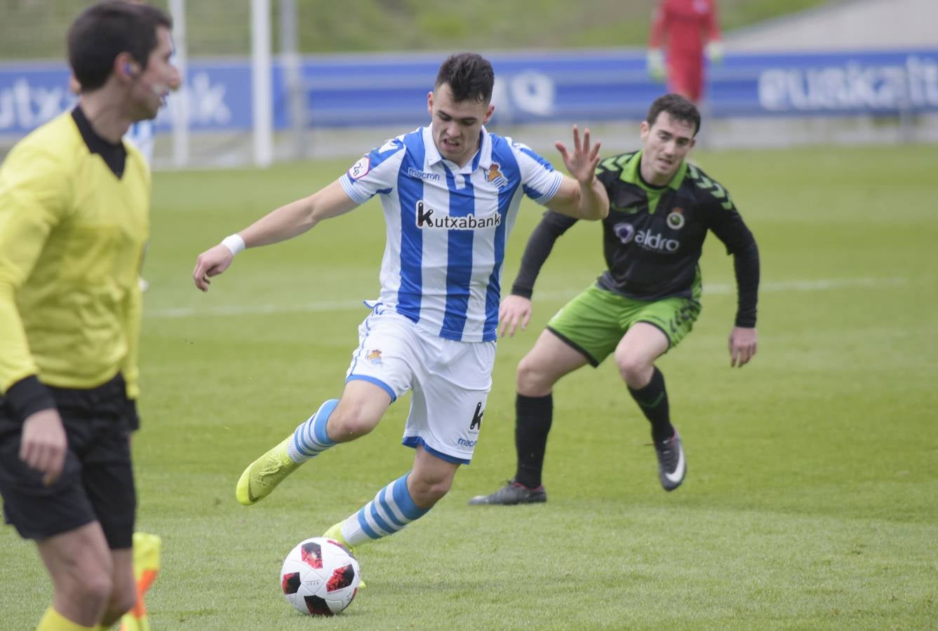 El filial de la Real Sociedad ha caído en Zubieta frente al conjunto cántabro, líder del grupo 2 de Segunda B. 