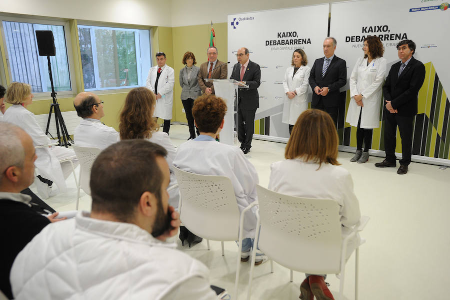 El Hospital de Eibar pondrá en marcha este miércoles una de sus nuevas unidades de hospitalización, que tiene capacidad para atender a unos 25 o 30 pacientes al mes. 