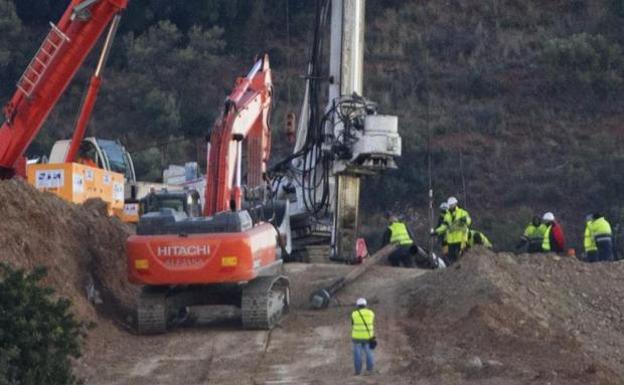 Imagen de la zona de excavación del pozo de rescate. 