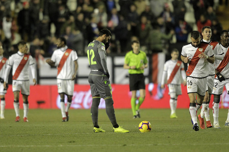 Partido muy disputado en Vallecas de la Real Sociedad