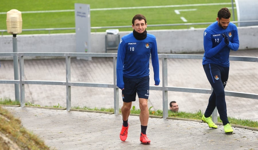 La Real Sociedad ha completado esta sábado la última sesión preparatoria antes de recibir al Huesca este domingo en Anoeta. 