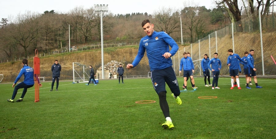 La Real Sociedad ha completado esta sábado la última sesión preparatoria antes de recibir al Huesca este domingo en Anoeta. 