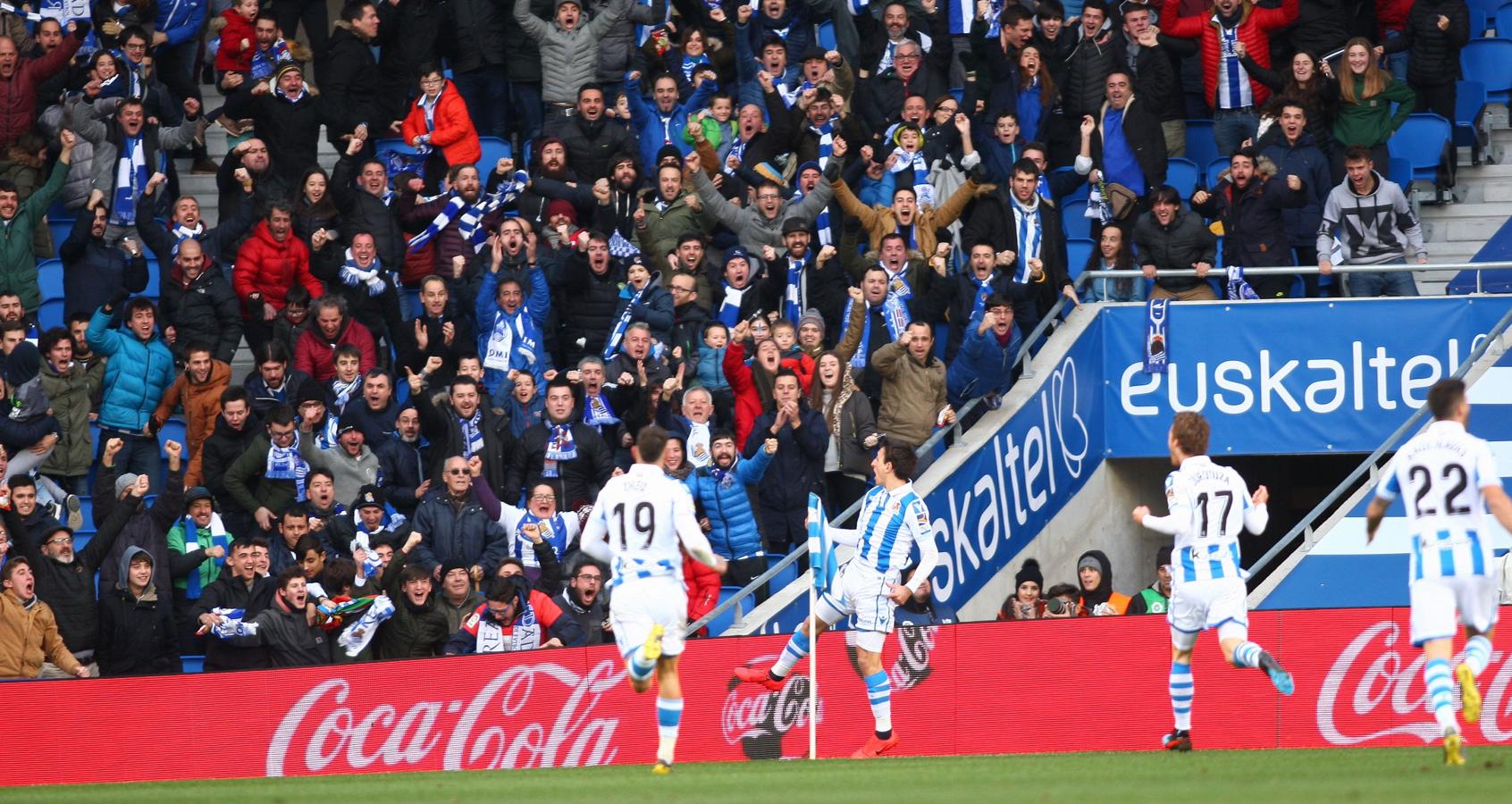 Las mejores imágenes del derbi entre la Real Sociedad y el Athletic en Anoeta. 