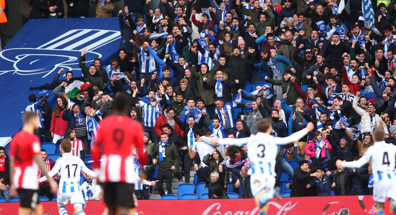 Las mejores imágenes del derbi entre la Real Sociedad y el Athletic en Anoeta. 