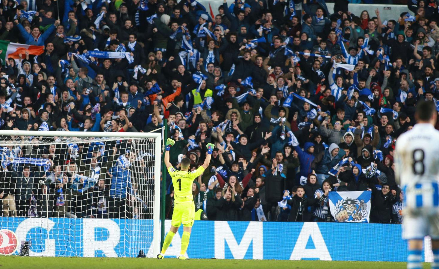 Las mejores imágenes del derbi entre la Real Sociedad y el Athletic en Anoeta. 