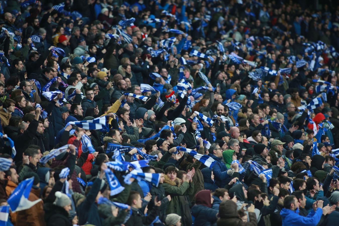 Las mejores imágenes del derbi entre la Real Sociedad y el Athletic en Anoeta. 