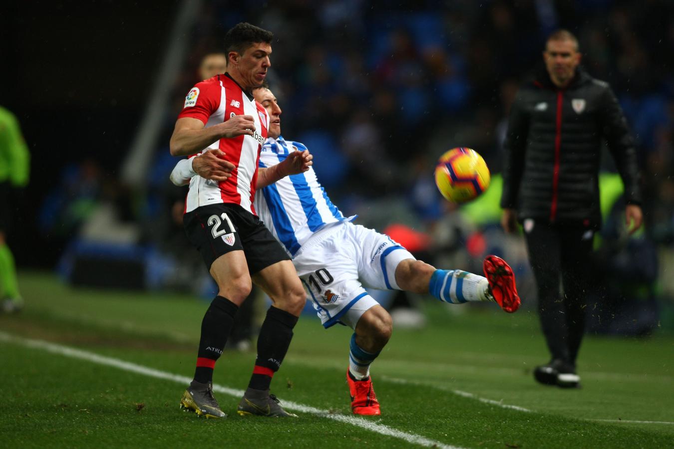 Las mejores imágenes del derbi entre la Real Sociedad y el Athletic en Anoeta. 