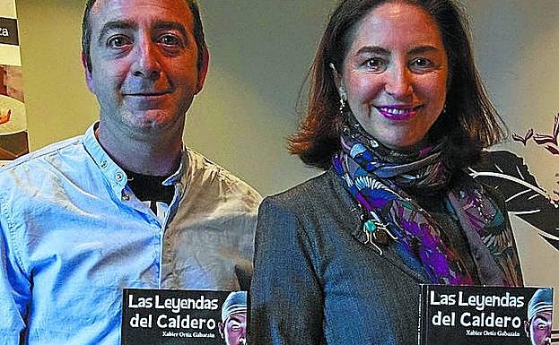 Xabier Ortiz y Elena Arzak, en la presentación de ayer. 