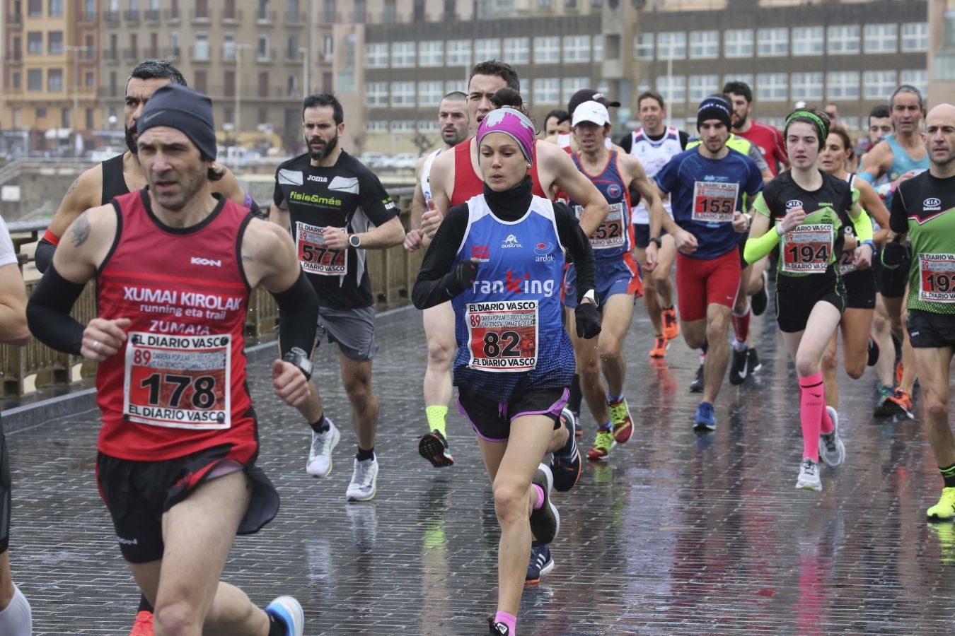Lluvia, frío y triunfos muy reñidos en los 10 kilómetros de la Gimnástica de Ulía 