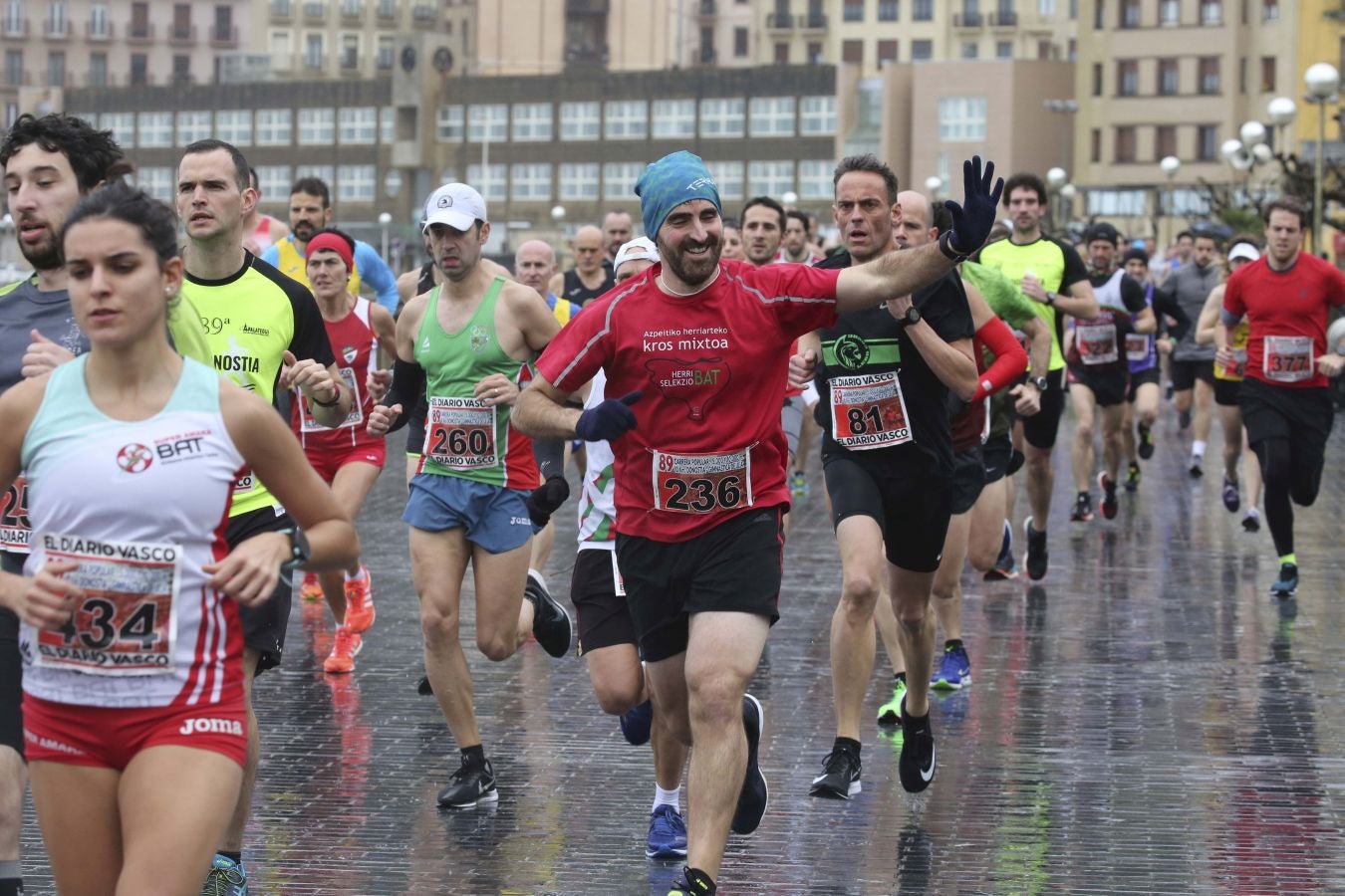 Lluvia, frío y triunfos muy reñidos en los 10 kilómetros de la Gimnástica de Ulía 