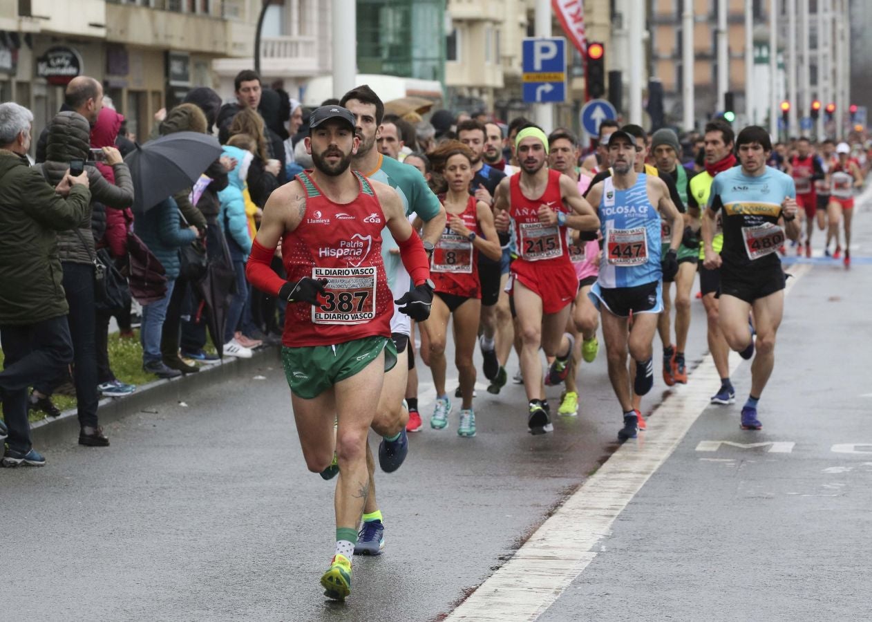 Lluvia, frío y triunfos muy reñidos en los 10 kilómetros de la Gimnástica de Ulía 