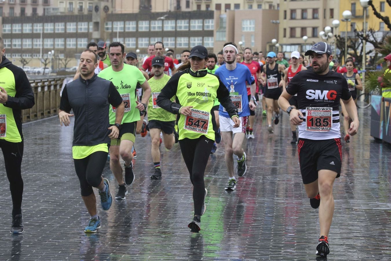 Lluvia, frío y triunfos muy reñidos en los 10 kilómetros de la Gimnástica de Ulía 