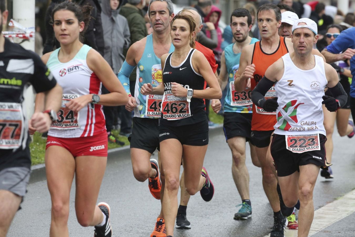 Lluvia, frío y triunfos muy reñidos en los 10 kilómetros de la Gimnástica de Ulía 