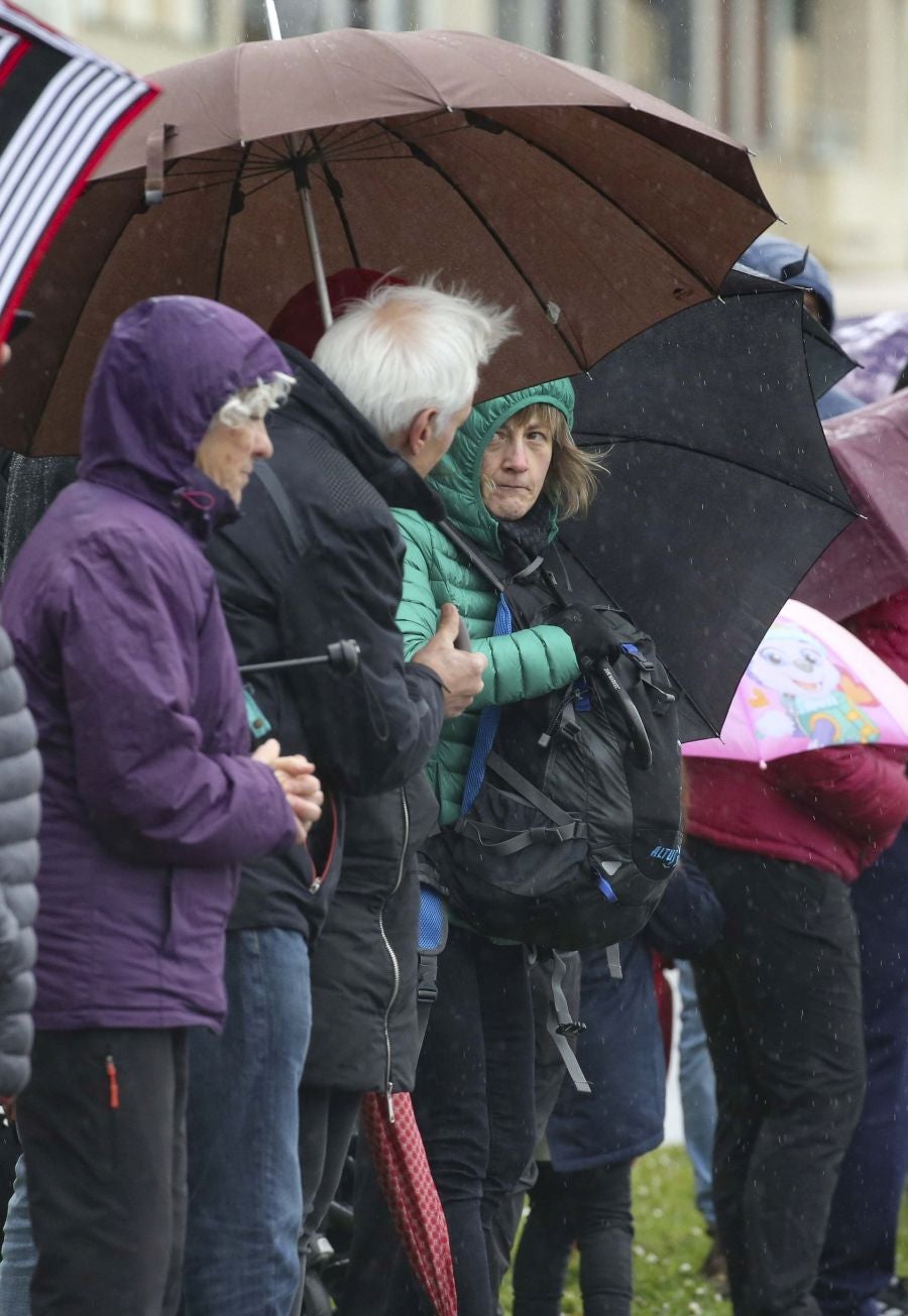 Lluvia, frío y triunfos muy reñidos en los 10 kilómetros de la Gimnástica de Ulía 