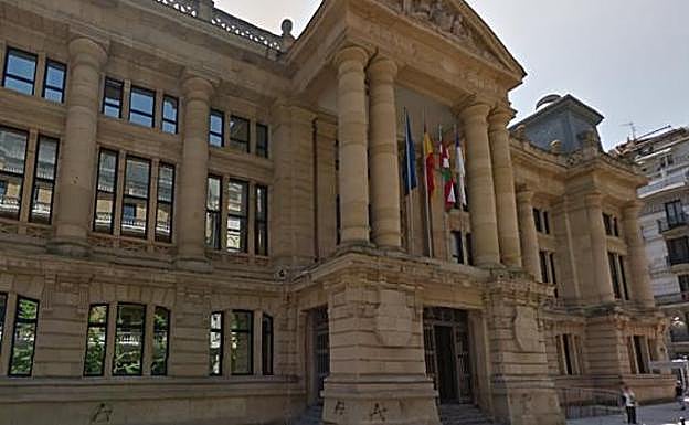 La Fiscalía de Gipuzkoa pide seis años para un acusado de abusar de su hija de 11 años