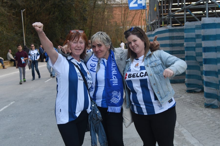 Los aficionados de la Real Sociedad se vuelcan con los jugadores, tal y como demostraron los más de 21.000 espectadores que acudieron a Anoeta para ver jugar a las de Arconada. 