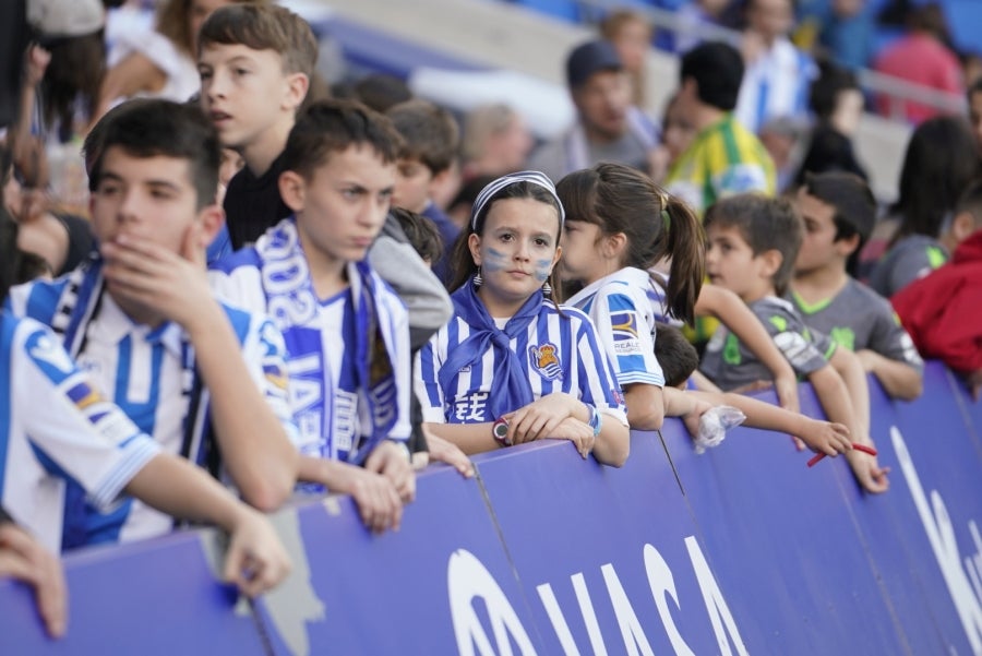 Los aficionados de la Real Sociedad se vuelcan con los jugadores, tal y como demostraron los más de 21.000 espectadores que acudieron a Anoeta para ver jugar a las de Arconada. 