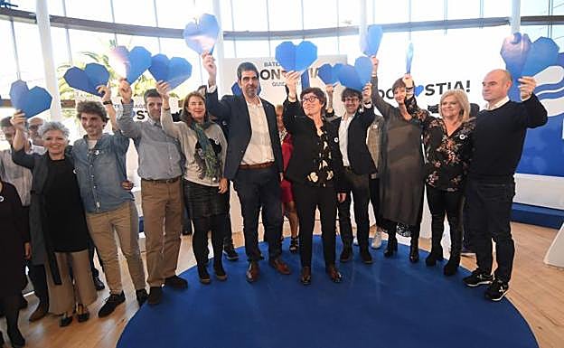 Eneko Goia y su equipo. 