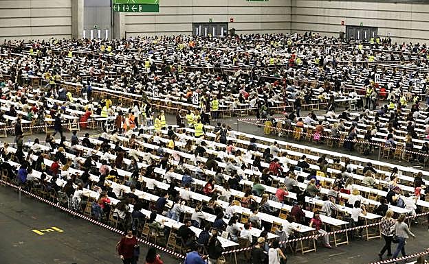 OPE de Osakidetza: Los imputados se enfrentan a una pena de hasta a tres años de cárcel