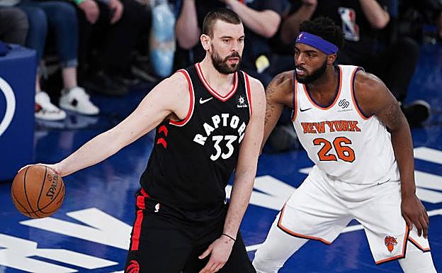 Marc Gasol, con la camiseta de los Raptors, su nuevo equipo. 