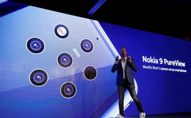 Juho Sarvikas, durante la presentación de las novedades de Nokia.