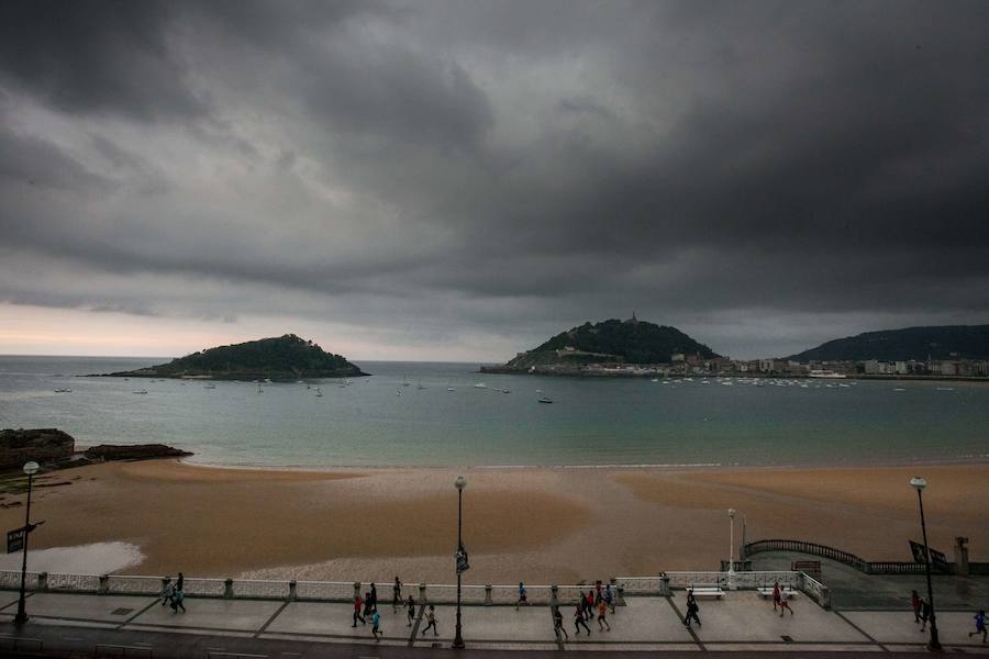 Los viajeros de TripAdvisor coronan por cuarto año consecutivo a la playa de La Concha como la mejor de Europa y la aúpan a la cuarta posición del ránking mundial