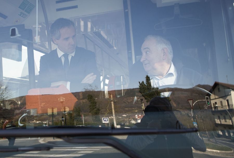 Los nuevos vehículos cargan sus baterías en las cabeceras y se distinguen por una circulación silenciosa, mucho más suave y sin vibraciones