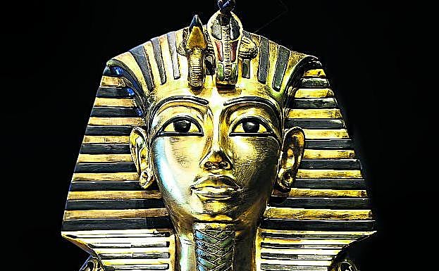 La máscara funeraria del faraón. 