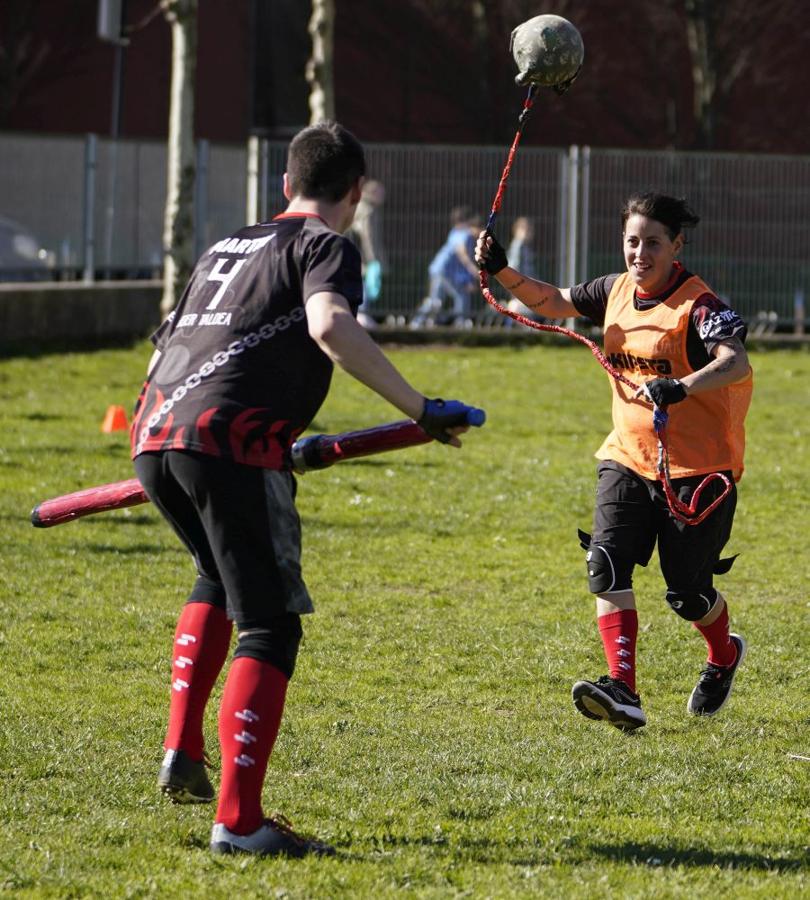 El club Arima Galduak de Eibar practica este novedoso deporte que está dando sus primeros pasos en el País Vasco