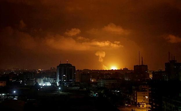 Primer viernes sin protestas en Gaza tras una noche de cohetes y bombardeo