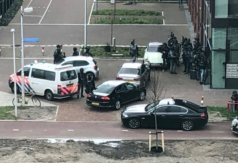 Un hombre ha abierto fuego este lunes contra los pasajeros de un tranvía en la céntrica plaza 24 de octubre de la ciudad neerlandesa de Utrecht.