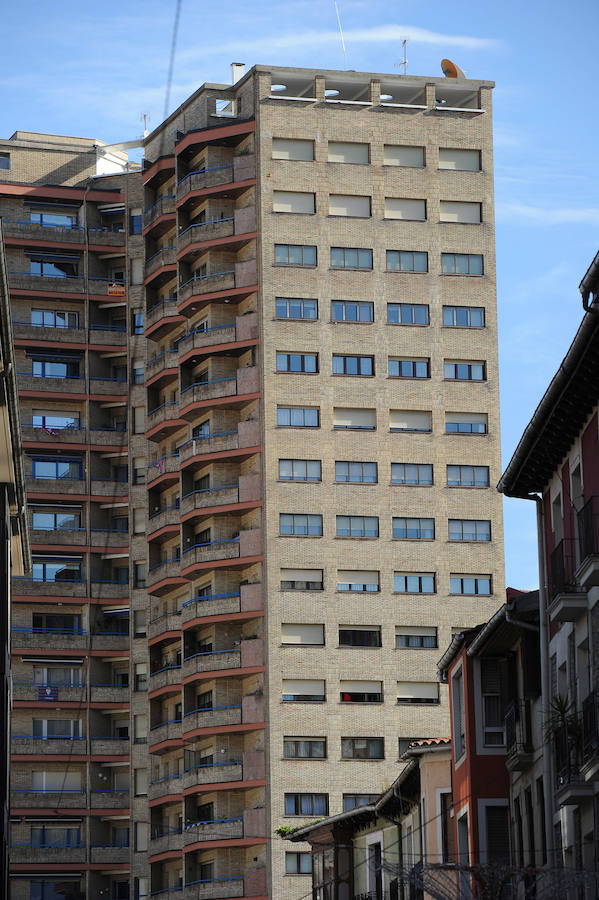 El edificio eibarrés mide 77 metros y es el más alto del territorio guipuzcoano