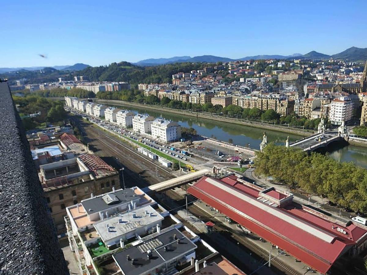 El emblemático edificio donostiarra cuenta con una altura de 76 metros y es el segundo más alto de Gipuzkoa