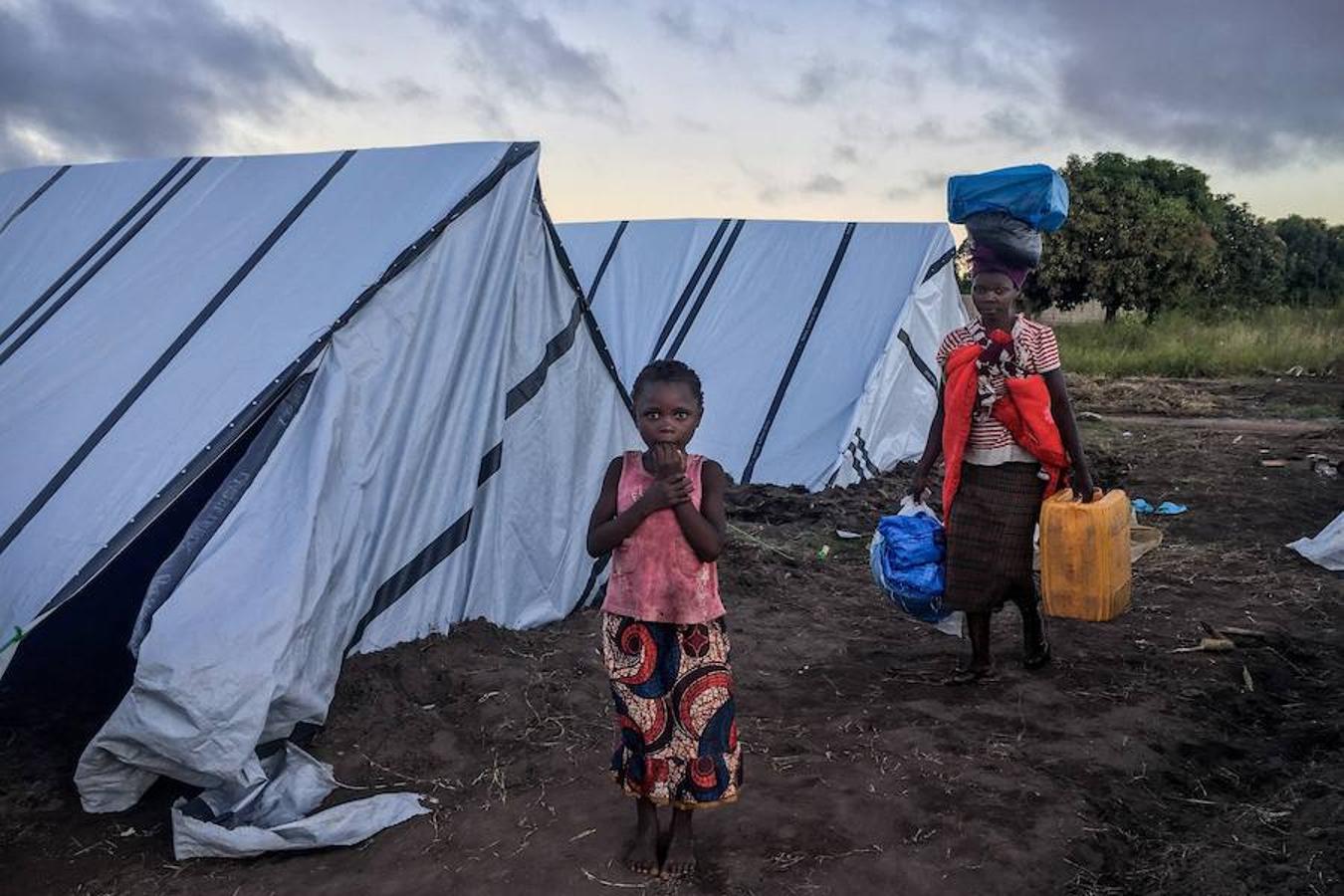 El ciclón Idai, que ha devastado poblaciones enteras a su paso por Mozambique, Malawi y Zimbabue, ha causado al menos 2,8 millones de afectados, según los cálculos que hoy hizo públicos el Programa Mundial de Alimentos (PMA) de las Naciones Unidas.