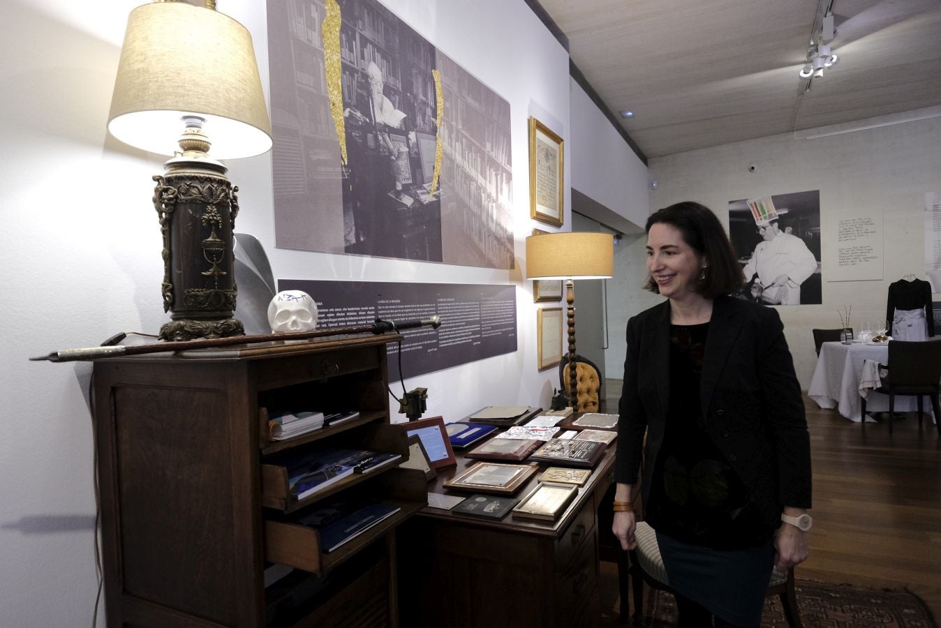 San Telmo y Tabakalera inauguran dos exposiciones que retratan la evolución de la sociedad vasca a través del chef donostiarra y la Nueva Cocina Vasca