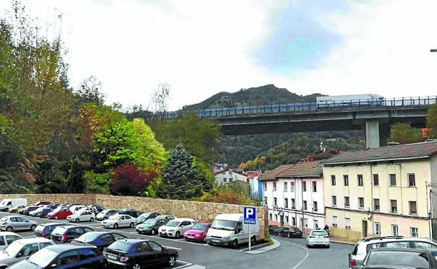 El PNV plantea crear un área de estacionamiento en la subida de Ubitxa a Unbe.