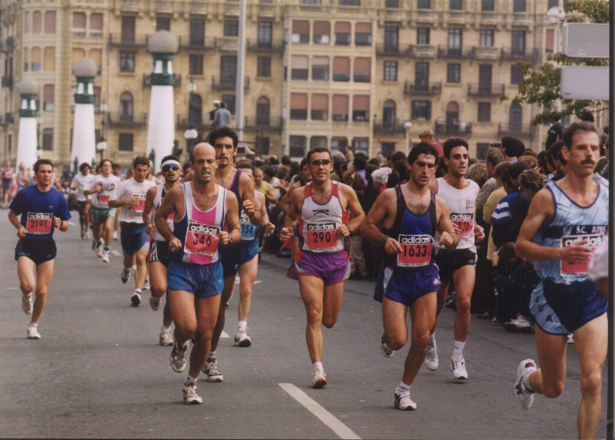 El 30 de marzo del año 1919, la Behobia-San Sebastián se disputó por primera vez. Desde entonces, la carrera ha tenido 54 ediciones en tres etapas diferentes.