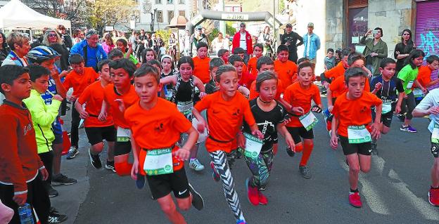 Más de un centenar de chavales en el Duatlón