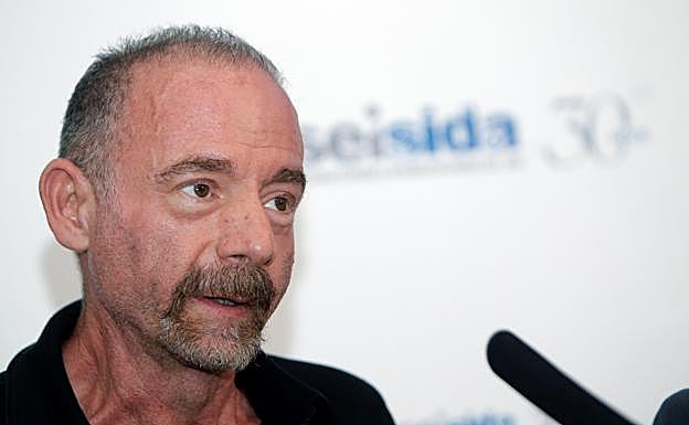 Timothy Brown interviene en el XIX Congreso Nacional sobre el Sida e Infecciones de Transmisión Sexual, que se celebra en Alicante.