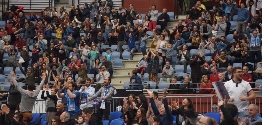 Illunbe es el escenario donde se miden estos dos equipos situados en la parte baja de la tabla. 