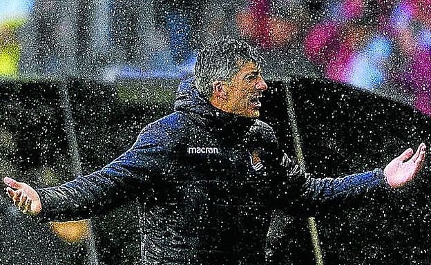 Imanol, bajo el diluvio de Balaídos. 