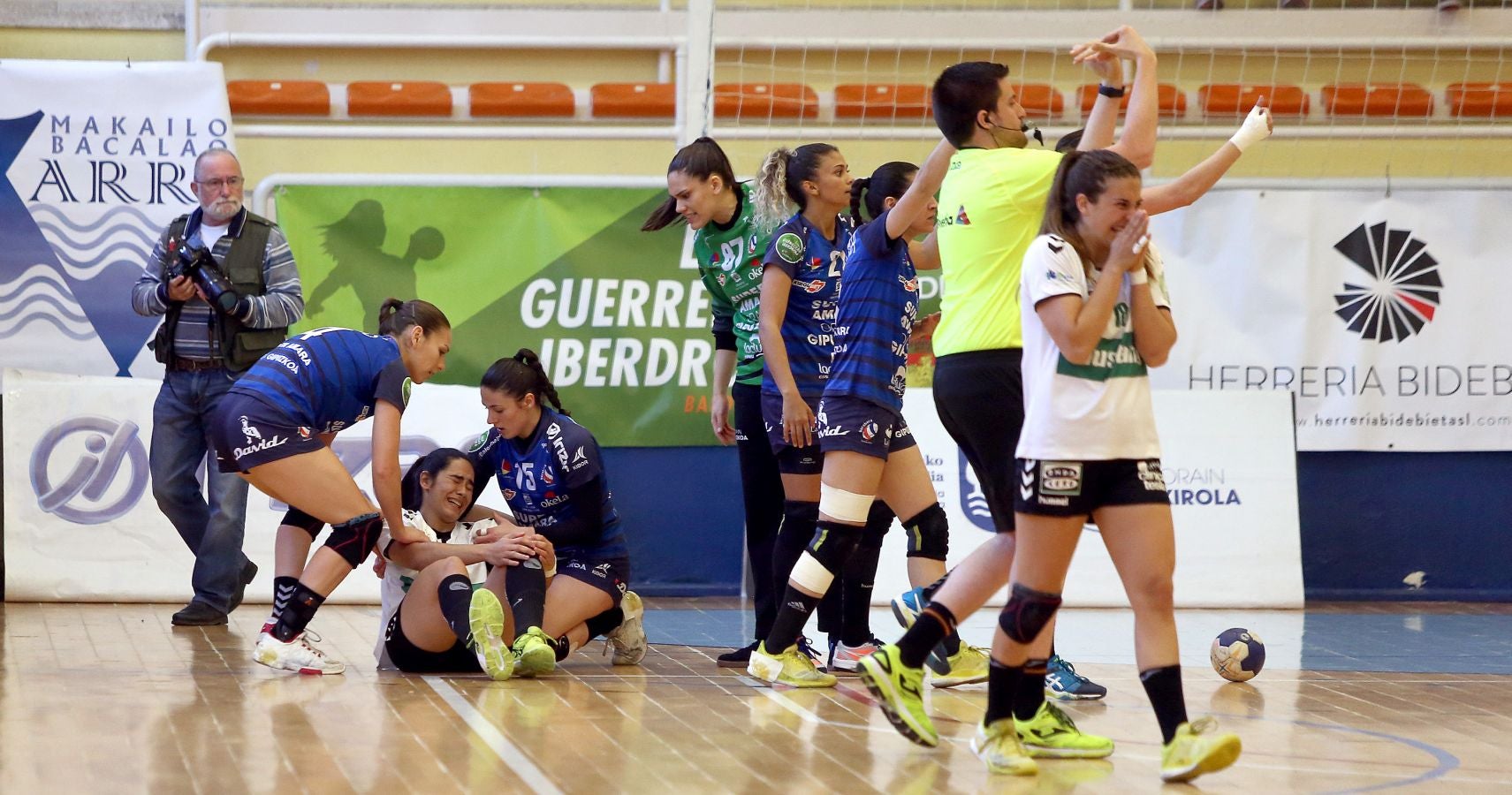 Gran victoria del Super Amara Bera Bera sobre el Elche Mustang. Gracias esta victoria el Super Amara quiere reivindicar sus opciones de luchar por el título, aunque para ello es preciso que el Rocasa ceda antes del final del campeonato.