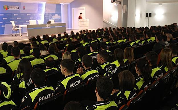 La Academia de Arkaute abre mañana la inscripción para cubrir 270 plazas de Policía Local
