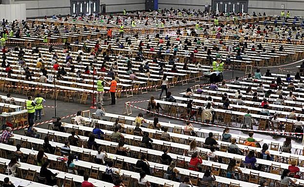 Especialistas de fuera de Euskadi elaborarán las pruebas teóricas de las OPE de Osakidetza