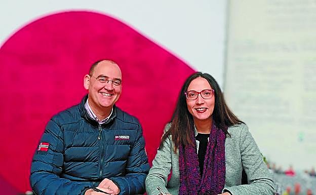 Santi Otxoa, de Goiener, y Begoña Pedrosa, de Huhezi. 