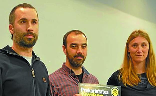 Andoni Larralde, Pello Igeregi y Leire Heredia, ayer en Bilbao.